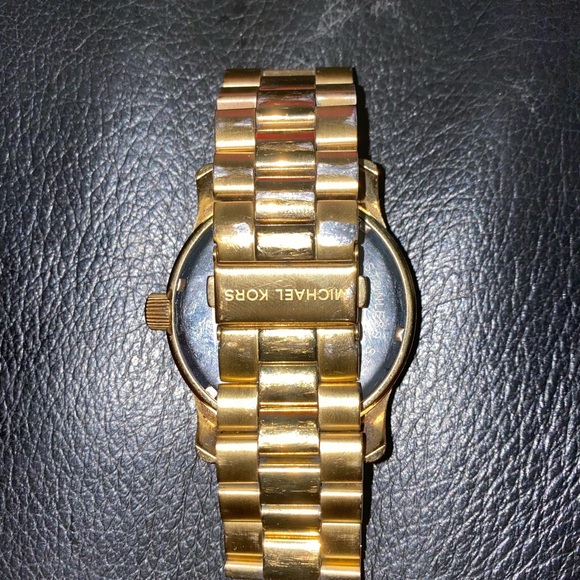Michael Kors Watch - Picture 2 of 2